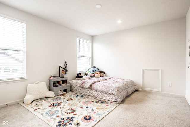 5378 Rose Drive, Zionsville, IN 46077