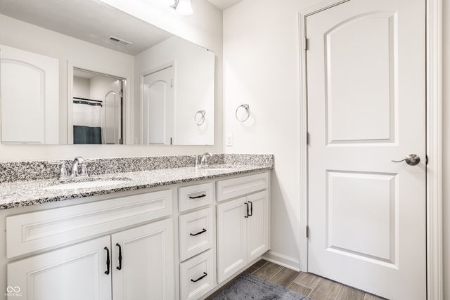 5378 Rose Drive, Zionsville, IN 46077