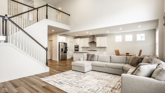 5378 Rose Drive, Zionsville, IN 46077