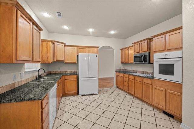 9 Buckland Lane, Bella Vista, AR 72715