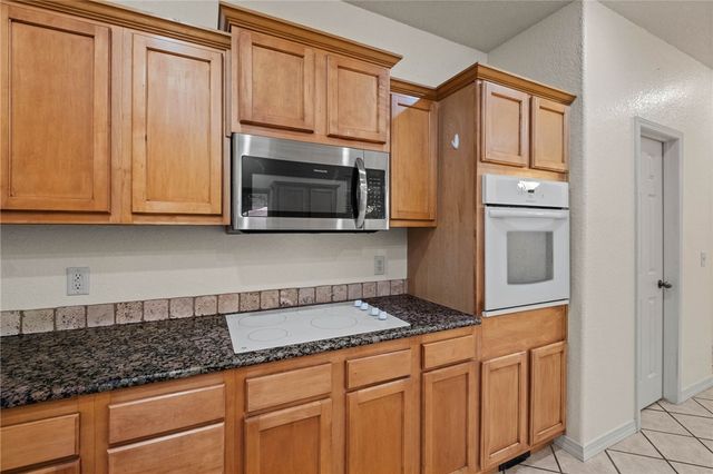9 Buckland Lane, Bella Vista, AR 72715