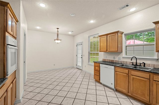 9 Buckland Lane, Bella Vista, AR 72715