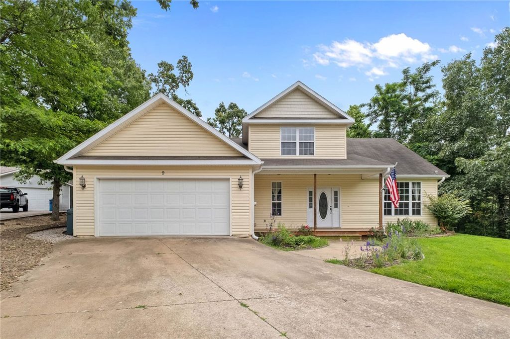 9 Buckland Lane, Bella Vista, AR 72715
