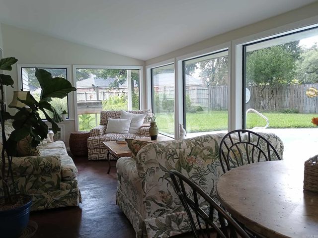 4 JULLIAN Circle, Dumas, AR 71639