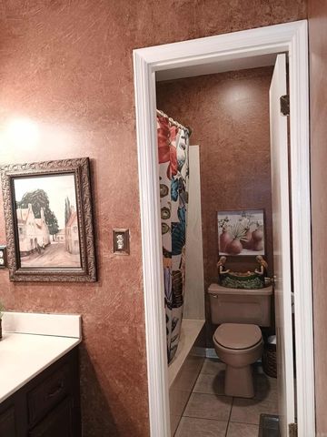 4 JULLIAN Circle, Dumas, AR 71639