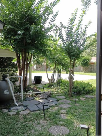 4 JULLIAN Circle, Dumas, AR 71639