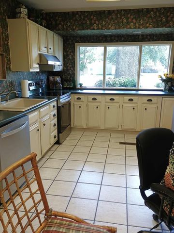 4 JULLIAN Circle, Dumas, AR 71639