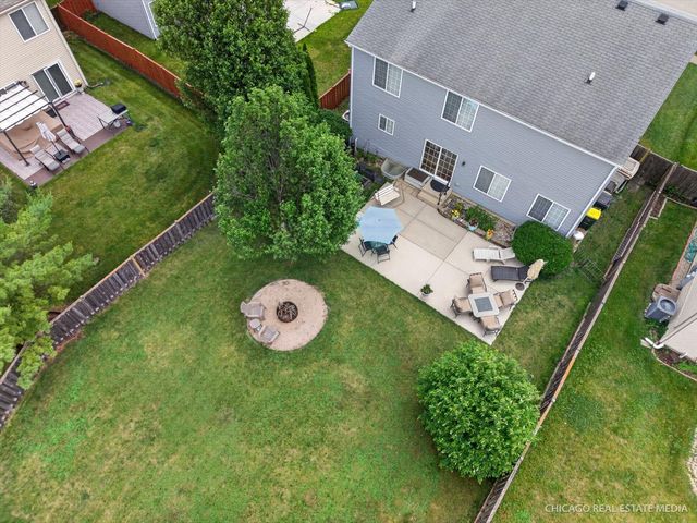 1196 Port Royal Road, Pingree Grove, IL 60140