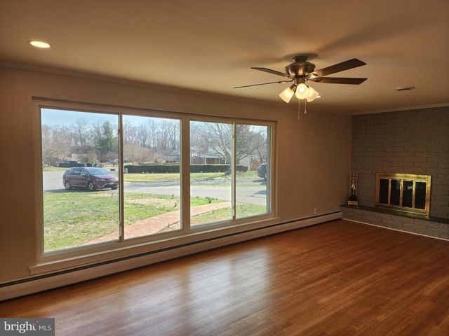 15 BRIGHTWOOD CIR, Hagerstown, MD 21740