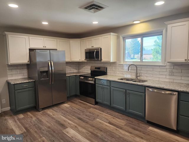 15 BRIGHTWOOD CIR, Hagerstown, MD 21740