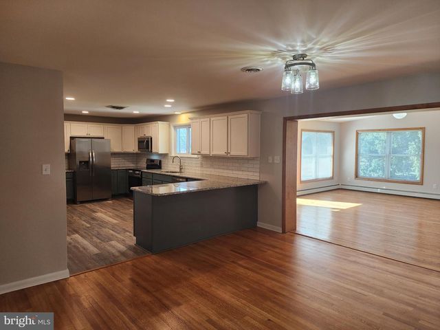 15 BRIGHTWOOD CIR, Hagerstown, MD 21740