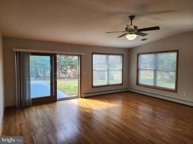 15 BRIGHTWOOD CIR, Hagerstown, MD 21740