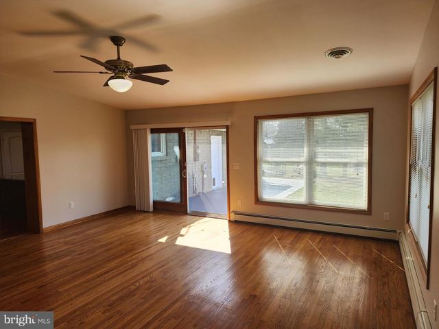 15 BRIGHTWOOD CIR, Hagerstown, MD 21740