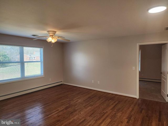 15 BRIGHTWOOD CIR, Hagerstown, MD 21740