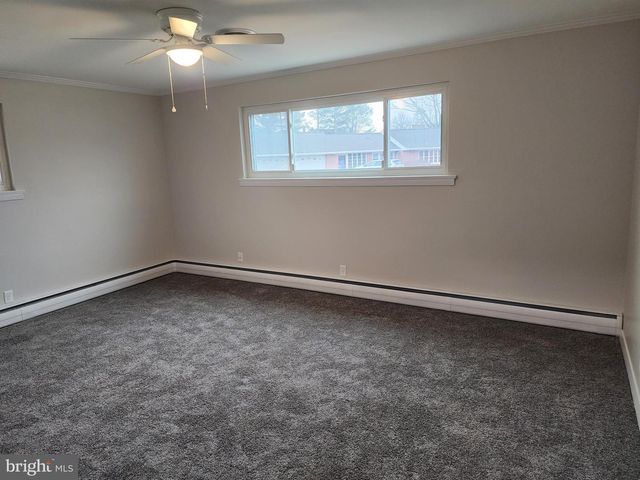 15 BRIGHTWOOD CIR, Hagerstown, MD 21740