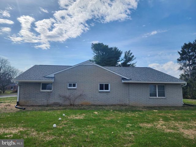 15 BRIGHTWOOD CIR, Hagerstown, MD 21740