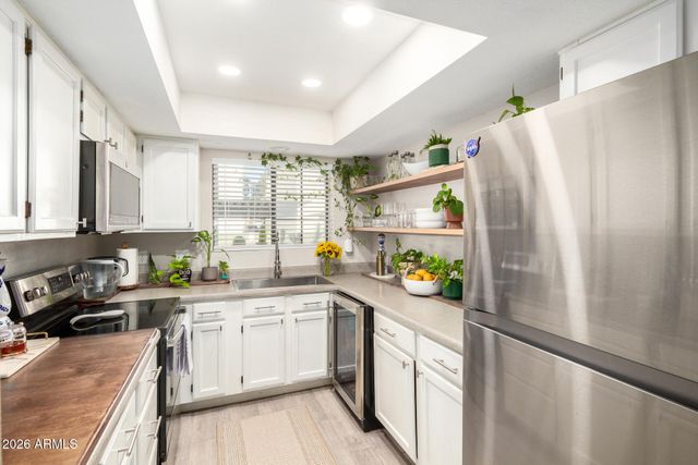 2315 W UNION HILLS Drive 104, Phoenix, AZ 85027