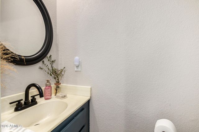 2315 W UNION HILLS Drive 104, Phoenix, AZ 85027