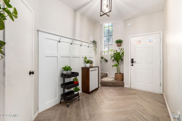 2315 W UNION HILLS Drive 104, Phoenix, AZ 85027