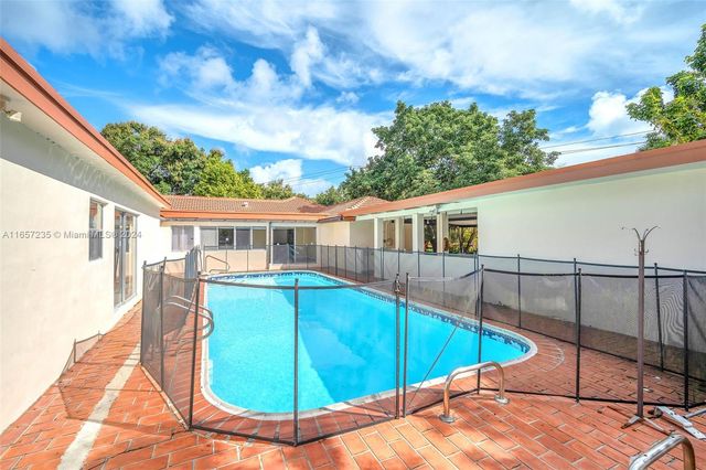 600 CAMELLIA COURT, Plantation, FL 33317