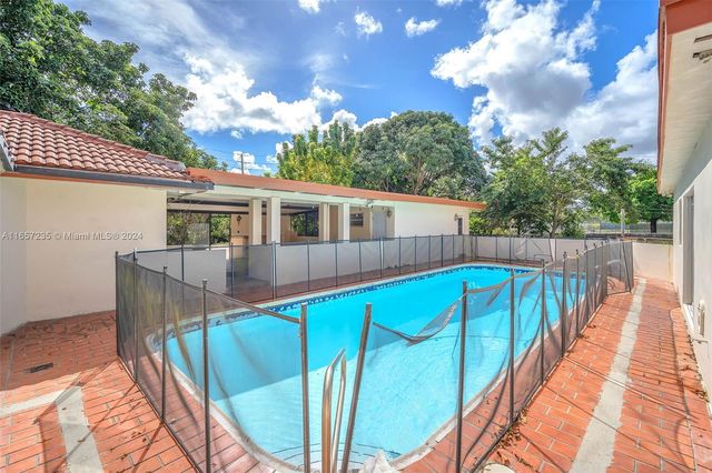 600 CAMELLIA COURT, Plantation, FL 33317