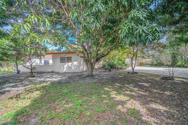 600 CAMELLIA COURT, Plantation, FL 33317
