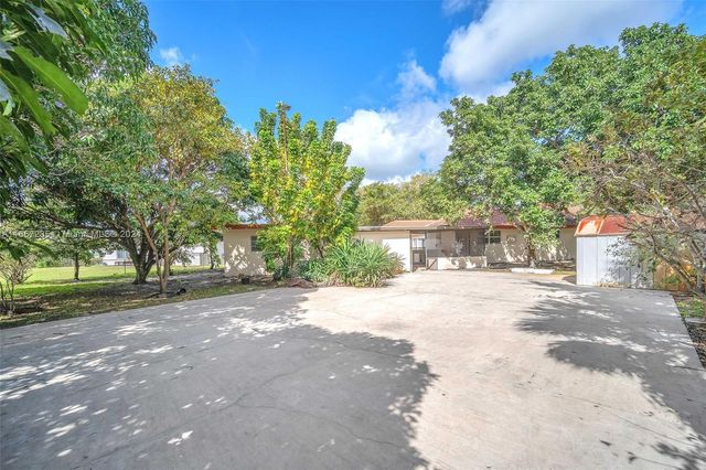 600 CAMELLIA COURT, Plantation, FL 33317