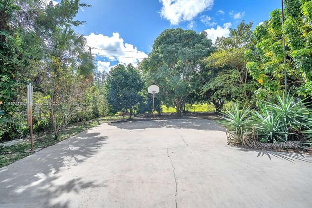 600 CAMELLIA COURT, Plantation, FL 33317