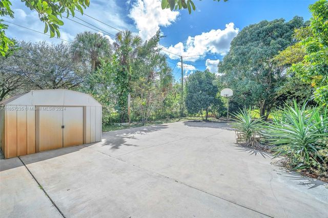 600 CAMELLIA COURT, Plantation, FL 33317