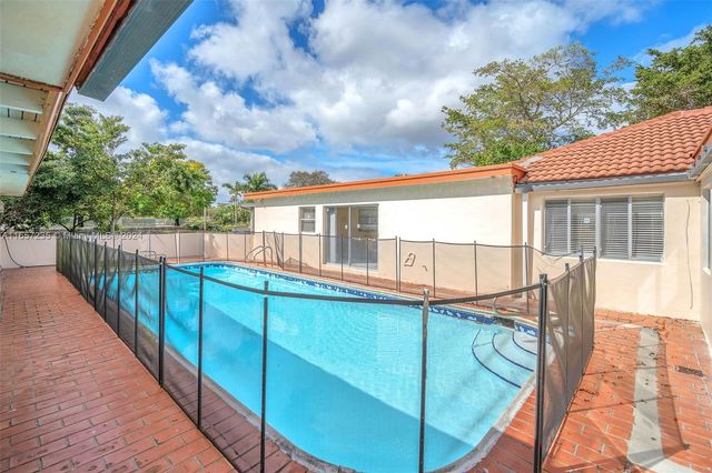 600 CAMELLIA COURT, Plantation, FL 33317