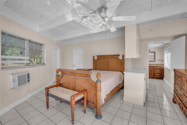 600 CAMELLIA COURT, Plantation, FL 33317