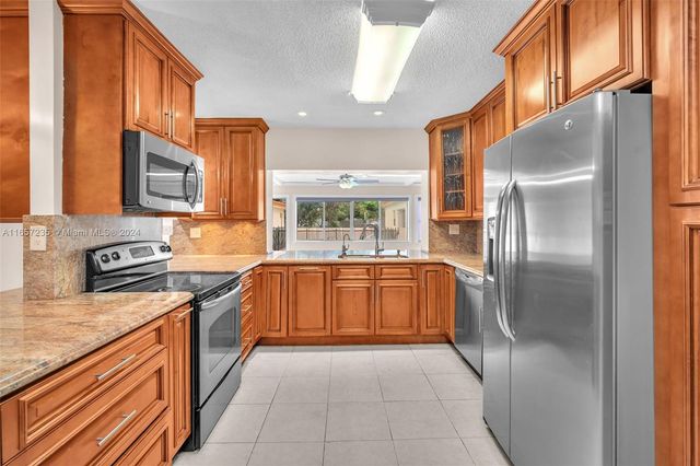 600 CAMELLIA COURT, Plantation, FL 33317