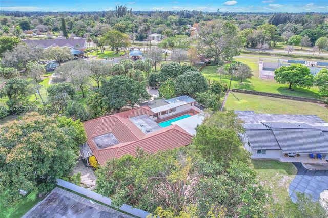 600 CAMELLIA COURT, Plantation, FL 33317