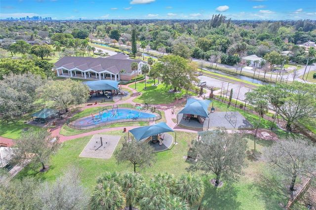 600 CAMELLIA COURT, Plantation, FL 33317