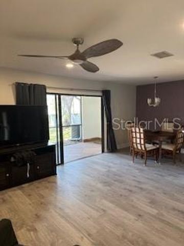 4237 BRENTWOOD PARK CIRCLE, Tampa, FL 33624