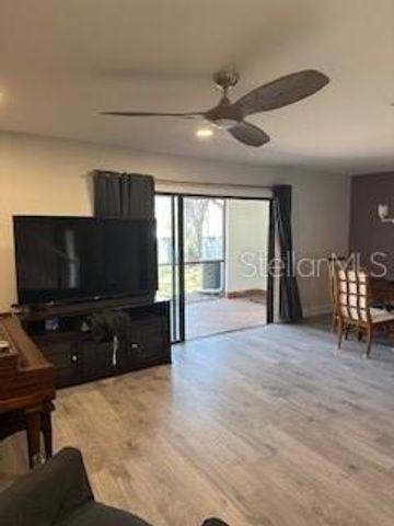 4237 BRENTWOOD PARK CIRCLE, Tampa, FL 33624