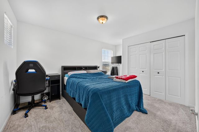 51681 Maple Leaf Drive, Macomb, MI 48042