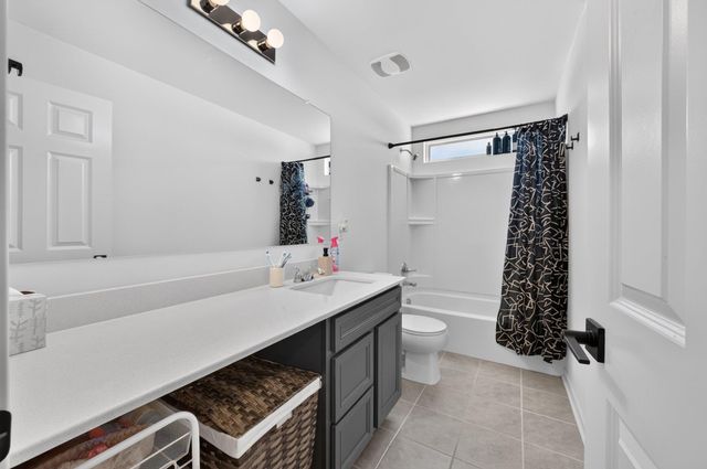 51681 Maple Leaf Drive, Macomb, MI 48042