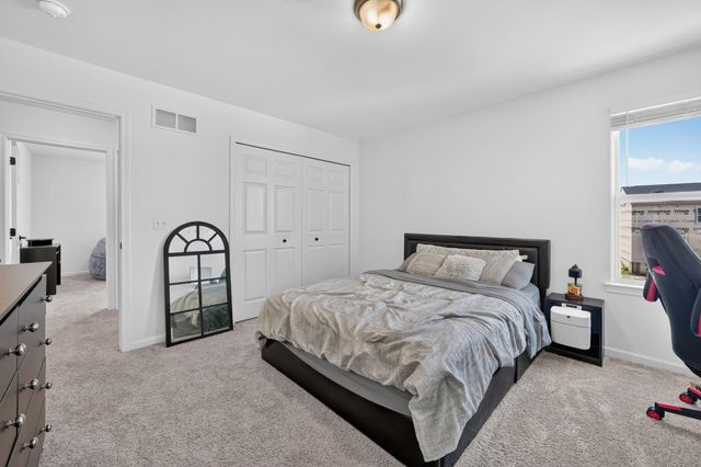 51681 Maple Leaf Drive, Macomb, MI 48042