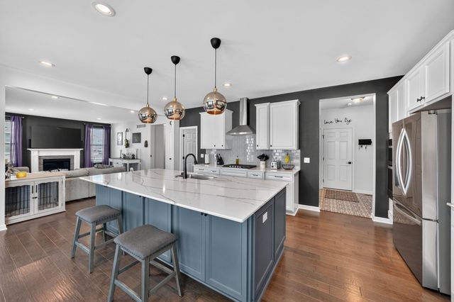 51681 Maple Leaf Drive, Macomb, MI 48042
