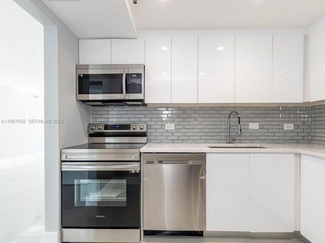 20505 E Country Club Dr 634, Aventura, FL 33180