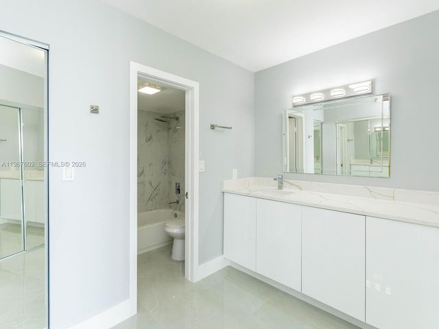 20505 E Country Club Dr 634, Aventura, FL 33180