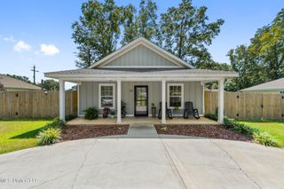 53 2nd Avenue, Lucedale, MS 39452