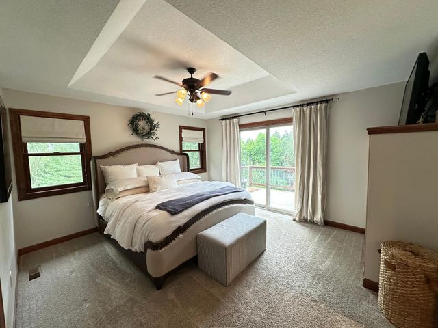 401 Rolling Hills Drive, Mound, MN 55364