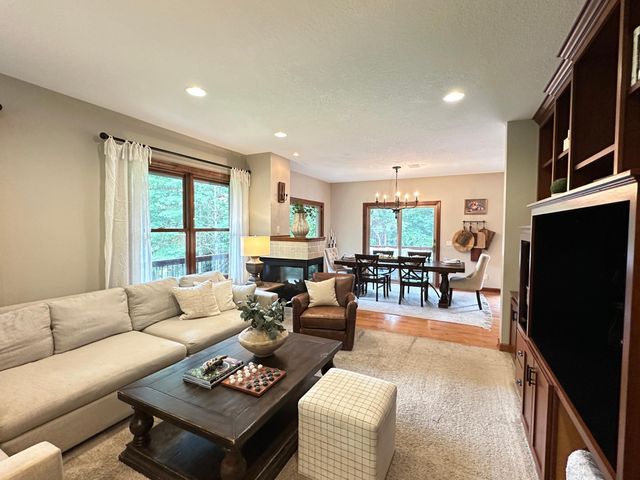 401 Rolling Hills Drive, Mound, MN 55364