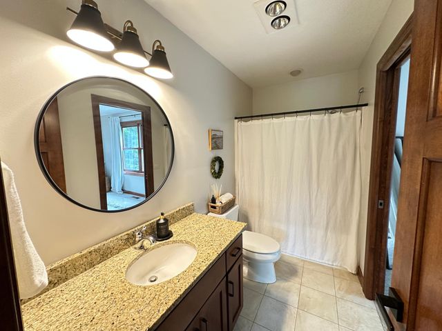 401 Rolling Hills Drive, Mound, MN 55364