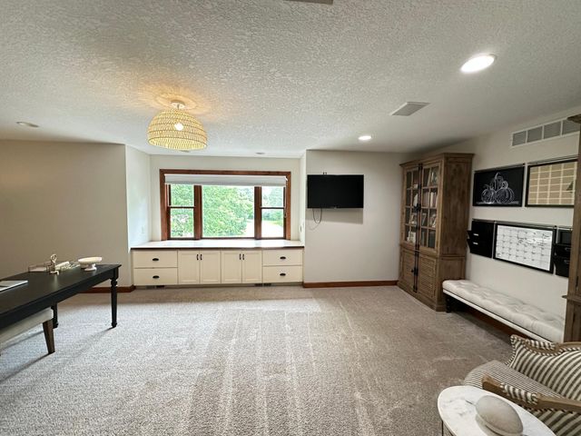 401 Rolling Hills Drive, Mound, MN 55364