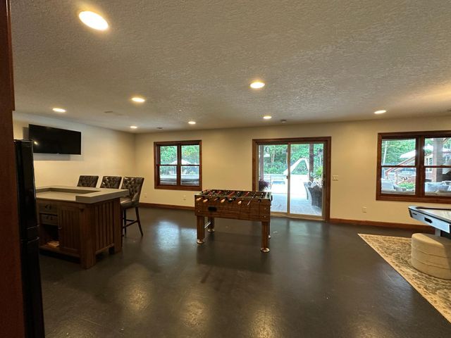 401 Rolling Hills Drive, Mound, MN 55364