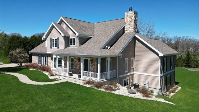 7588 Baltic Drive, Verona, WI 53593