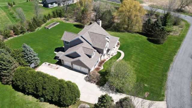 7588 Baltic Drive, Verona, WI 53593